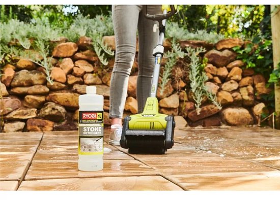 Ryobi RY18PCB-140 - Batterie Li-Ion 18 V - Nettoyeur de terrasse avec kit de brosses rondes (1 x 4,0 Ah)