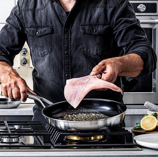 Poêle KitchenAid Multi-Ply ø 28 cm - acier inoxydable - compatible induction - antiadhésive - sans PFAS