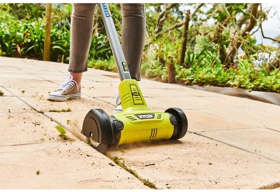 Ryobi RY18PCB-140 - Batterie Li-Ion 18 V - Nettoyeur de terrasse avec kit de brosses rondes (1 x 4,0 Ah)