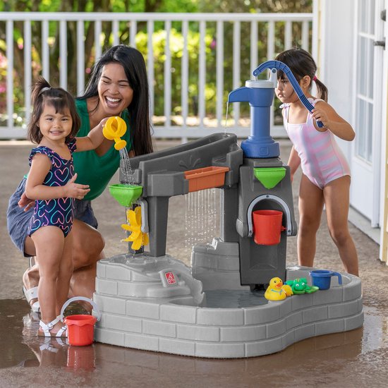 Table à eau « Discovery Stone Pond » de Step2 Pump & Splash – Avec pompe à eau, seau et 10 accessoires – Table de jeux aquatiques pour tout-petits – Jouets d'extérieur à partir de 2 ans – Table d'activités aquatiques pour le jardin / l'extérieur