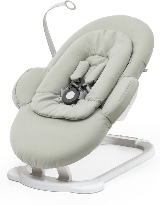 Chaise à bascule Stokke® Steps™ - Soft Sage / Châssis blanc
