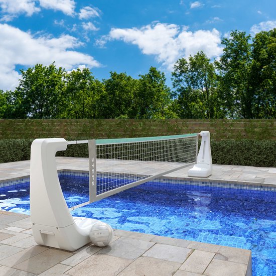 Step2 Vero Filet de volley-ball pour piscine blanc – Filet de volley-ball pour piscine – Réglable de 4,5 à 7,6 m – Avec ballon, pompe et sac de rangement – Socle lestable – Pour piscine et jardin