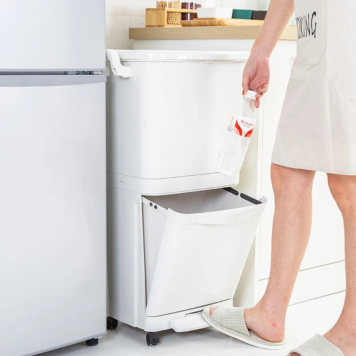 Poubelle Ochama avec système de tri sélectif - 2 compartiments - sur roulettes - 45 L - blanche