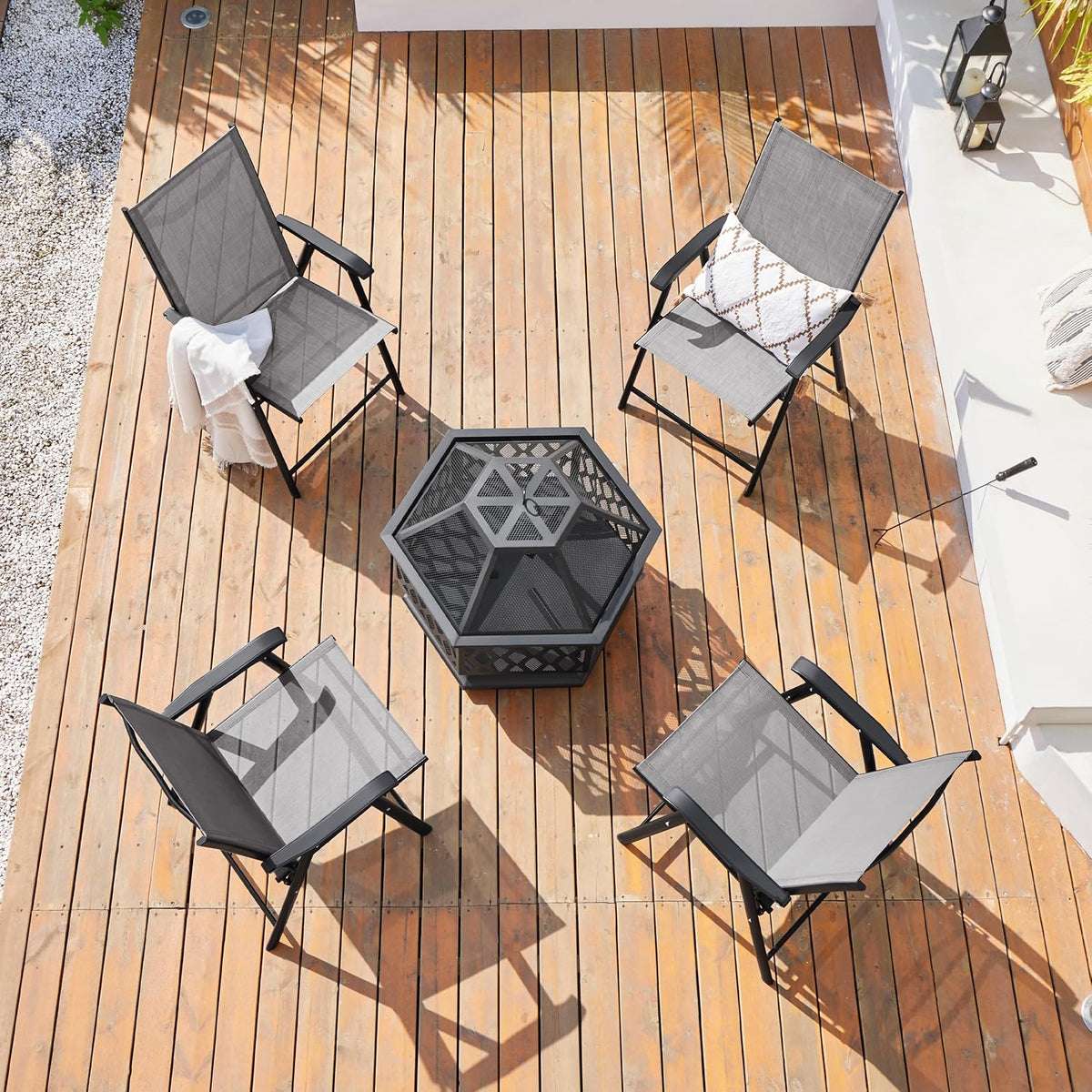 Yaheetech Lot de 2 chaises de jardin - Chaises pliantes avec dossier et accoudoirs - Marron - 54 x 57 x 93,5 cm - Capacité de charge maximale : 150 kg