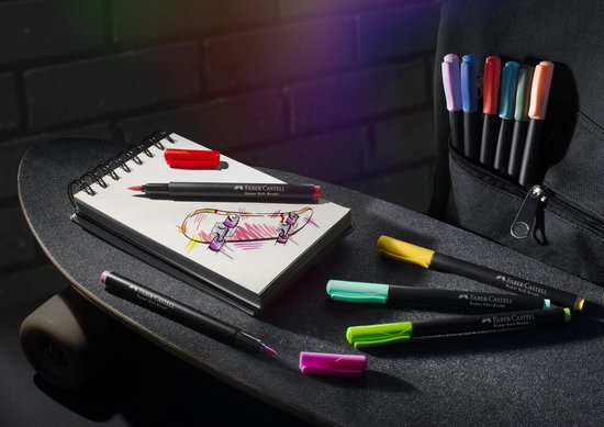 Stylos pinceaux Faber-Castell - Édition noire - 20 couleurs dans un étui en carton - FC-116452