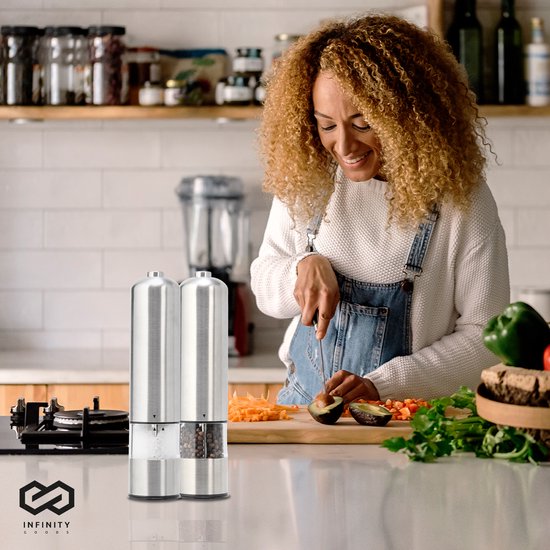Infinity Goods Elektrische Peper- En Zoutmolen Set - Pepermolen - Zoutmolen - Verstelbare Maalgraad - Kruidenmolen - RVS
