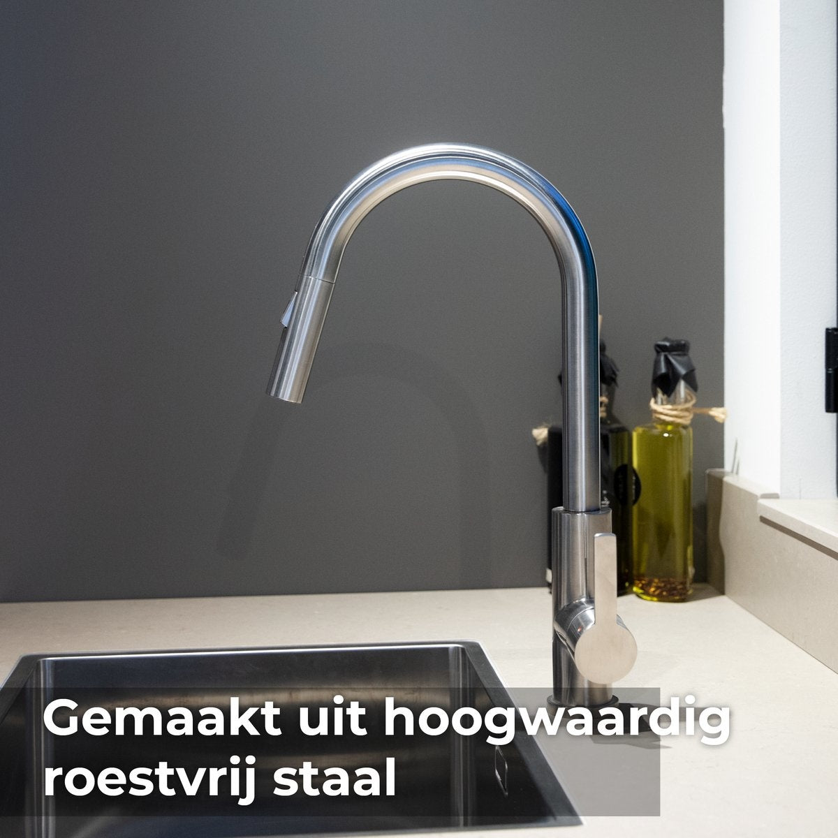 Mizzo Trigo Hoge Keukenkraan met Uittrekbare Uitloop - Semi-professionele Keukenkraan met Sproeikop - Hoge Mengkraan 44cm hoog met Douchefunctie - Ideaal voor keukeneiland - Mat RVS