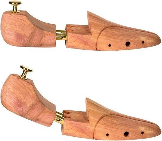 Tectake - Arbre à chaussures de luxe taille 44-45 en bois de cèdre - 402253