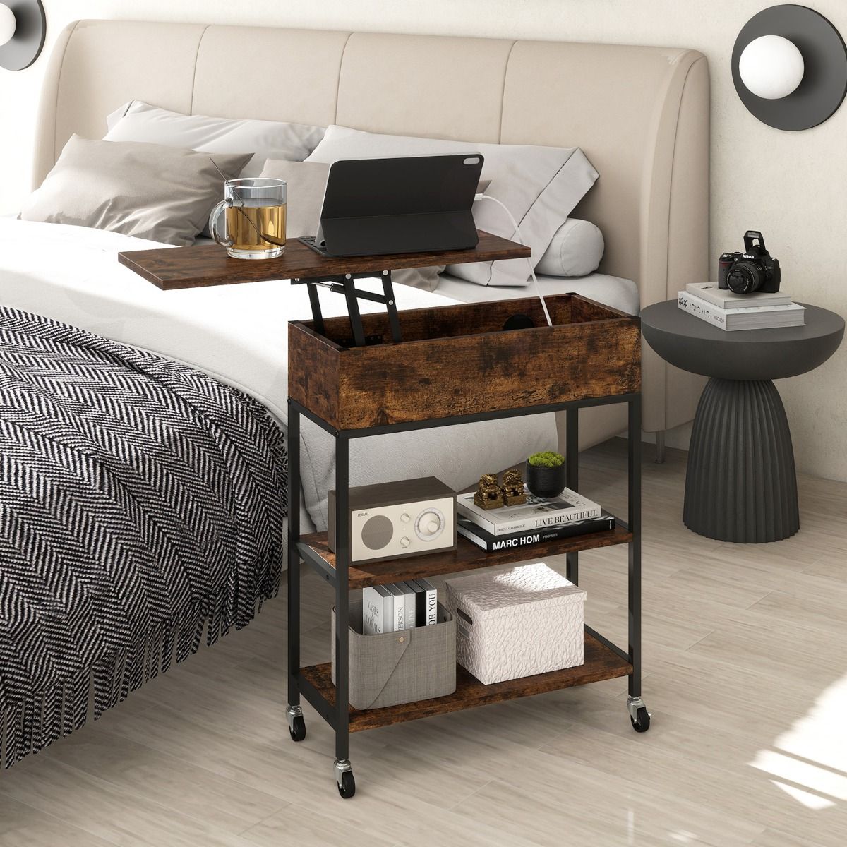 Table d'appoint Coast avec plateau rabattable - Station de recharge et espace de rangement dissimulé - Brun rustique et noir