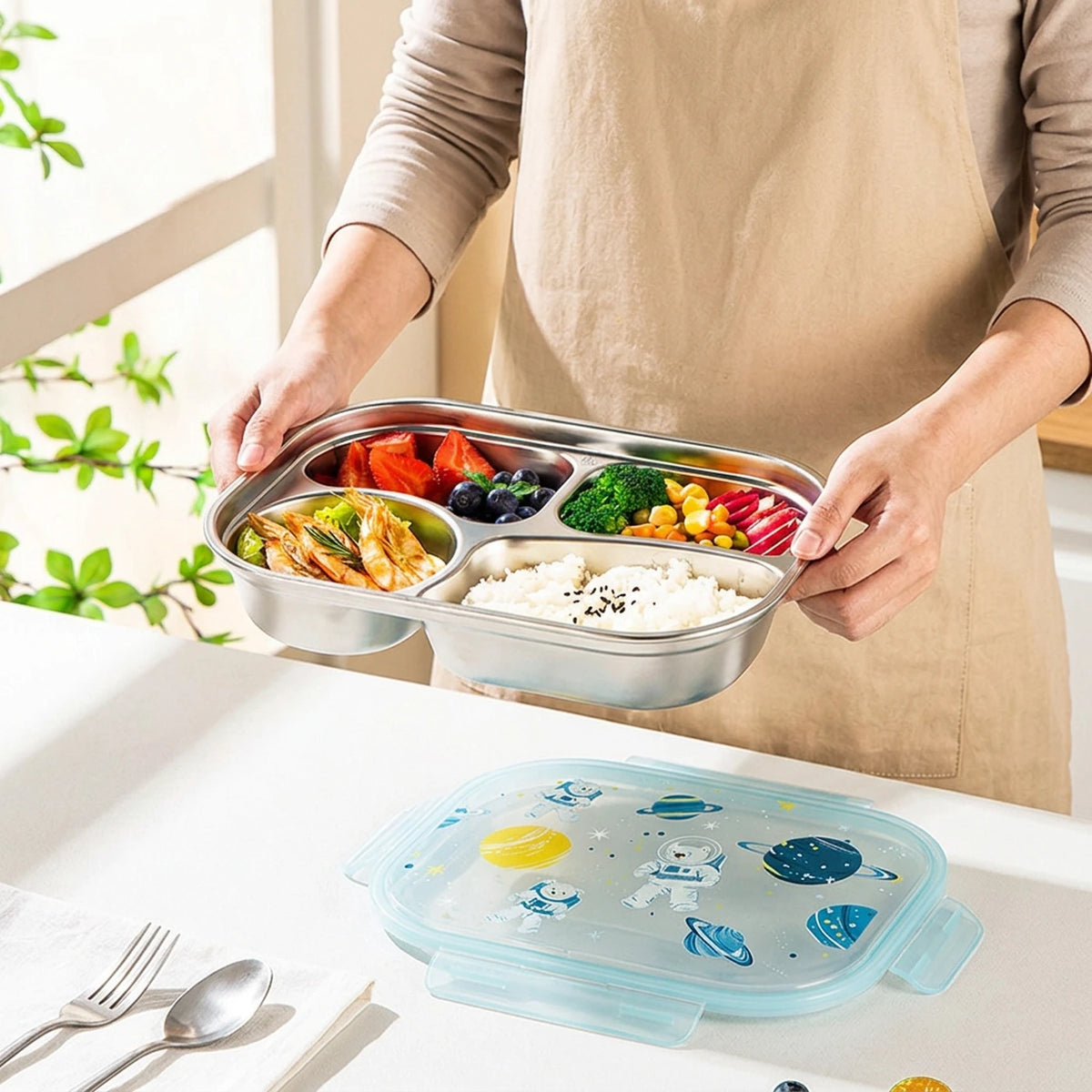 Boîte à repas Maxcook Bento – 4 compartiments – Acier inoxydable 316 – Design inspiré de l'espace – MCWA5499 : boîte à repas avec couvercle orné d'un motif d'astronaute, boîte à repas portable pour le bureau ou un pique-nique MCWA5499