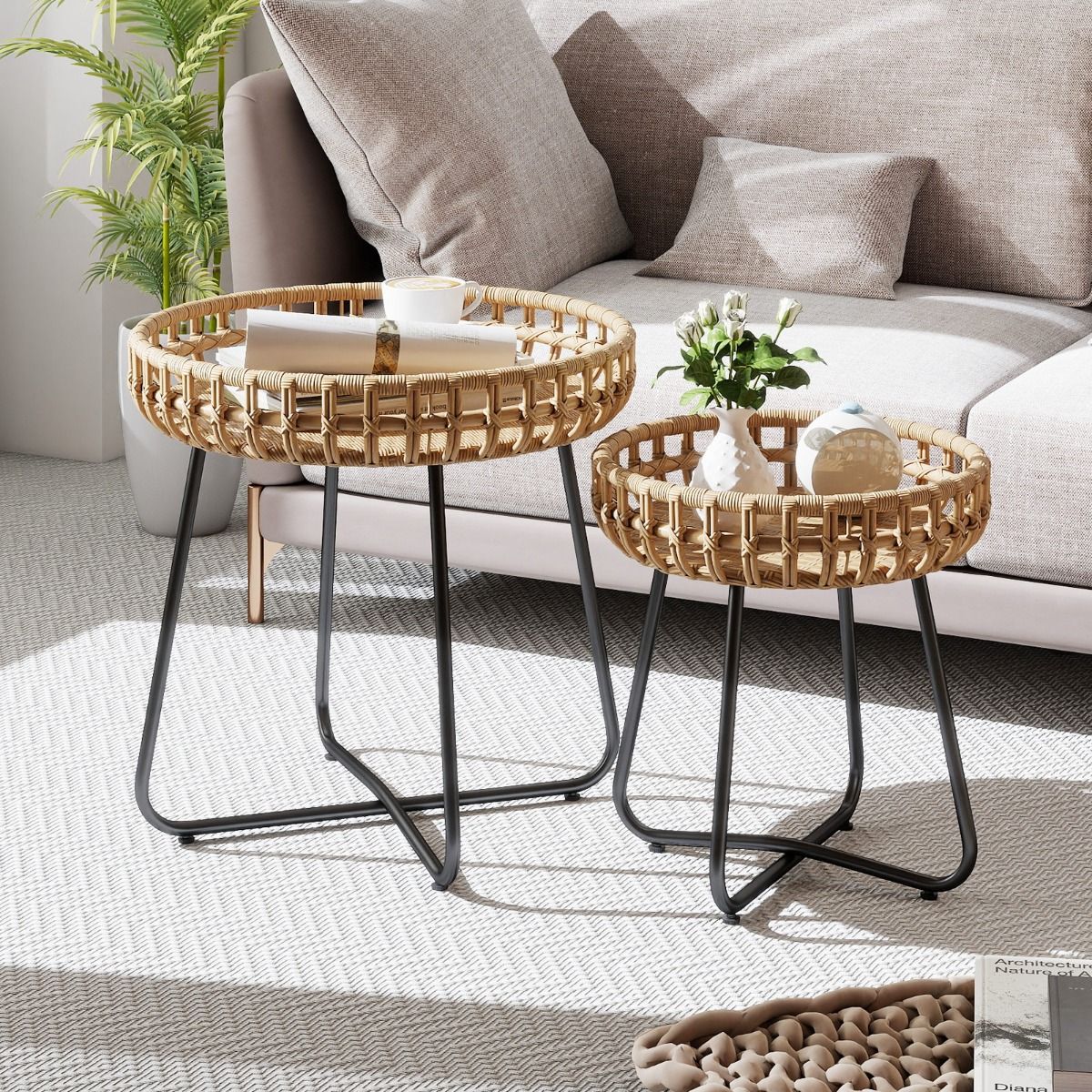 Ensemble Coast de 2 tables basses rondes - Rotin tressé à la main - Piètement en métal - Marron et noir