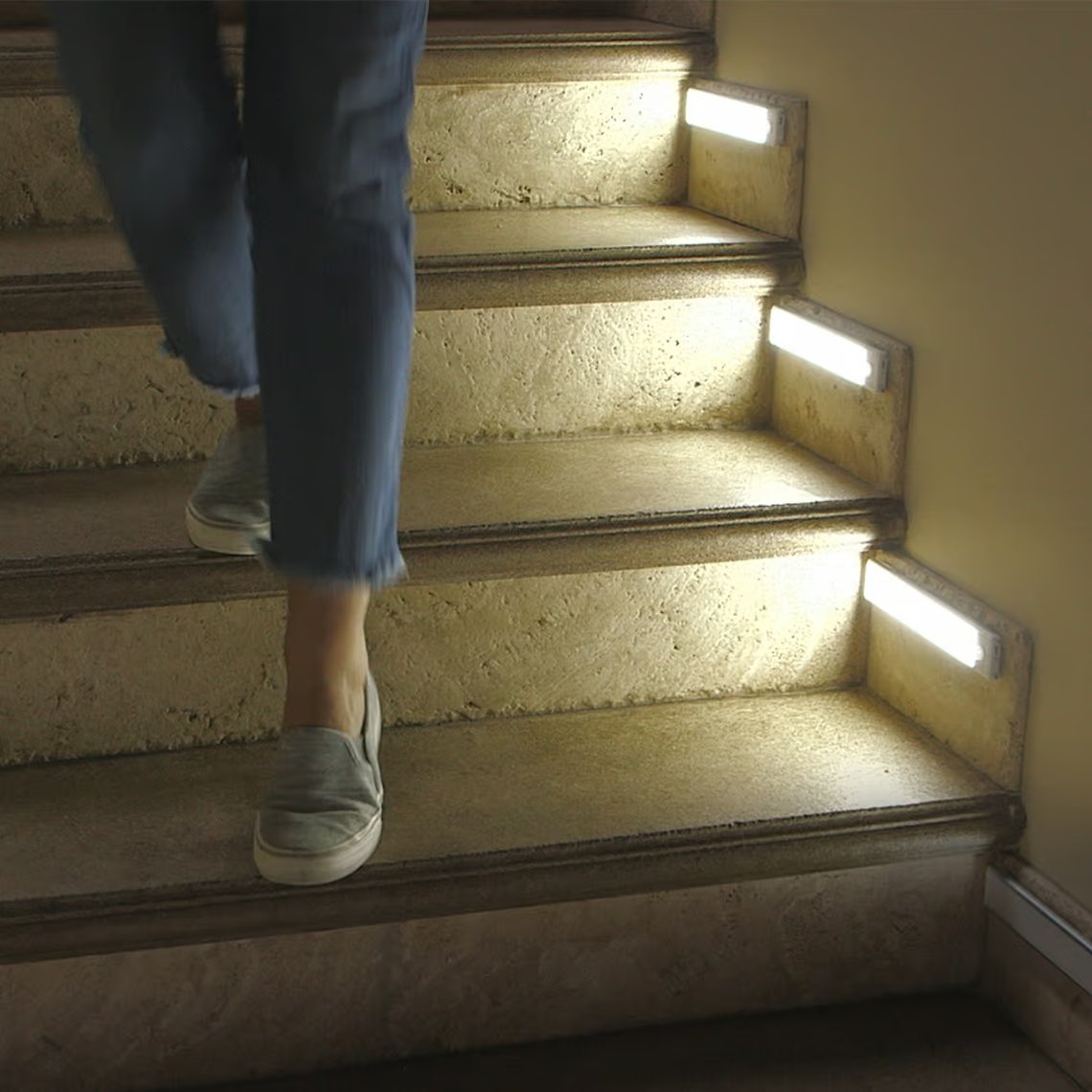 Bande lumineuse LED HandyLUX Slim Bright - Fixation magnétique - Avec détecteur de mouvement - Fonctionnement sans fil