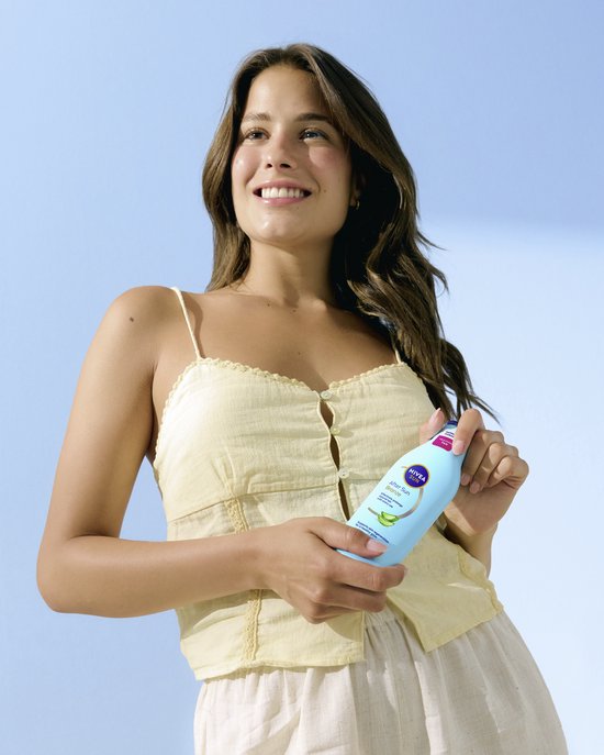 NIVEA SUN Lotion hydratante après-soleil Bronze - Hydrate, apaise et fait bronzer - À l'aloe vera et à l'extrait de pro-mélanine - 200 ml