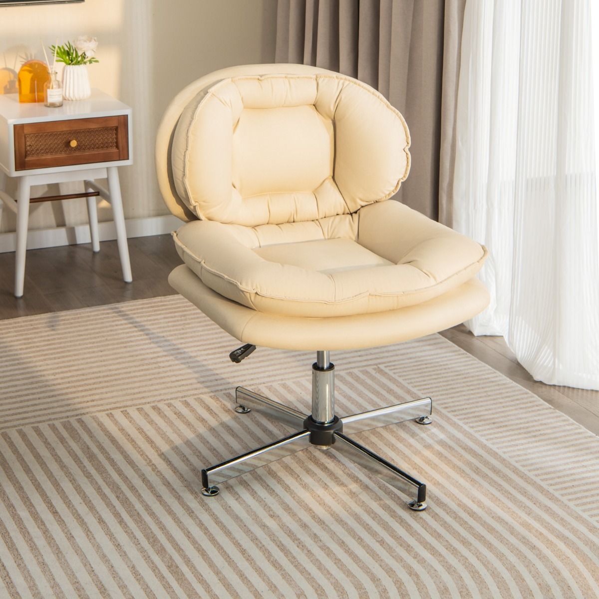Chaise de bureau Coast - chaise pivotante ergonomique - dossier et assise doublement rembourrés - beige