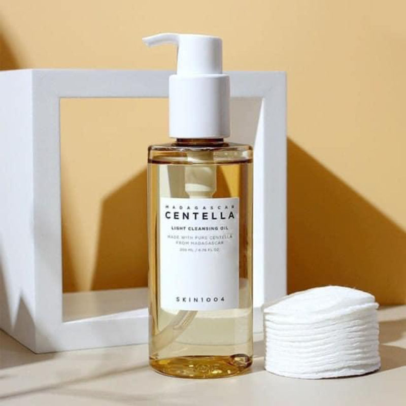 SKIN1004 Madagascar Centella Light Cleansing Oil – Huile démaquillante à la centella asiatica