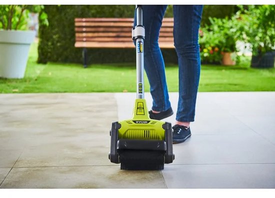 Ryobi RY18PCB-140 - Batterie Li-Ion 18 V - Nettoyeur de terrasse avec kit de brosses rondes (1 x 4,0 Ah)