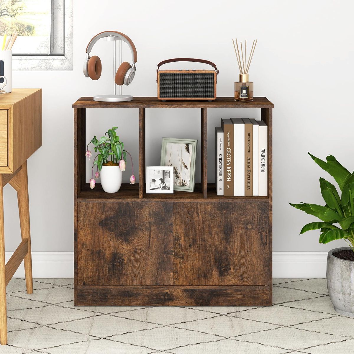 Bibliothèque Coast avec 3 compartiments ouverts et 2 portes - design moderne - marron - 70 x 30 x 70 cm