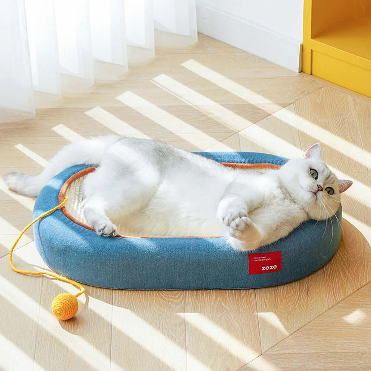 zeze Planche à griffer en denim et jute pour chats - Zone de griffage incurvée avec balles - 58 x 38 x 9 cm