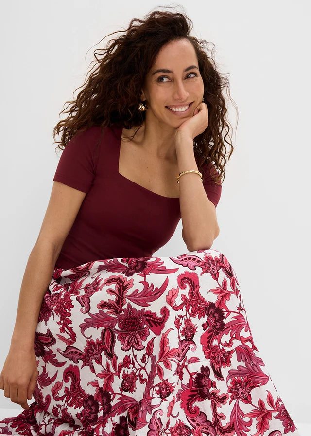 Jupe longue Bonprix en mélange de viscose souple - Coupe classique - Motifs floraux rouge érable/blanc laine