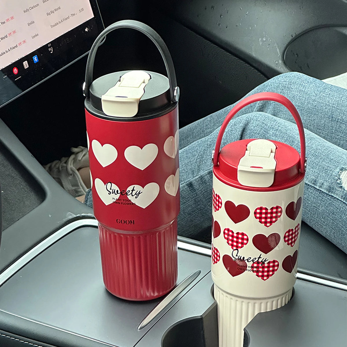 Gobelet de la série Worth de GOOM - 780 ml - Rouge - Acier inoxydable - Avec filtre à thé et poignée