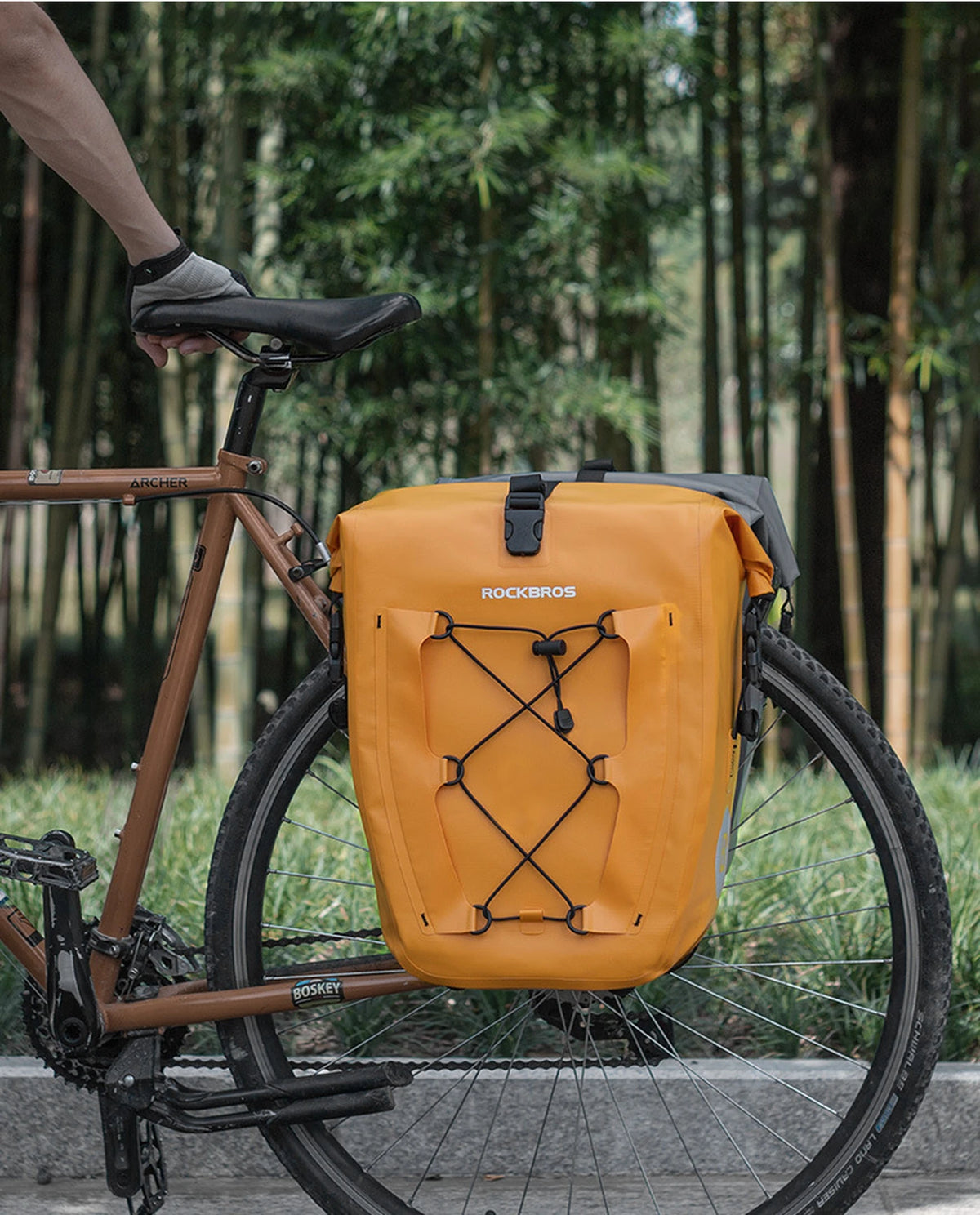 Sac de vélo étanche ROCKBROS pour porte-bagages - 25–32 L - Noir - Extensible - Pour vélo électrique et VTT