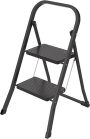 BRASQ Escabeau ménager 2 marches noir - échelle de cuisine pliable en métal pour usage privé et professionnel - Escabeau - Antidérapant