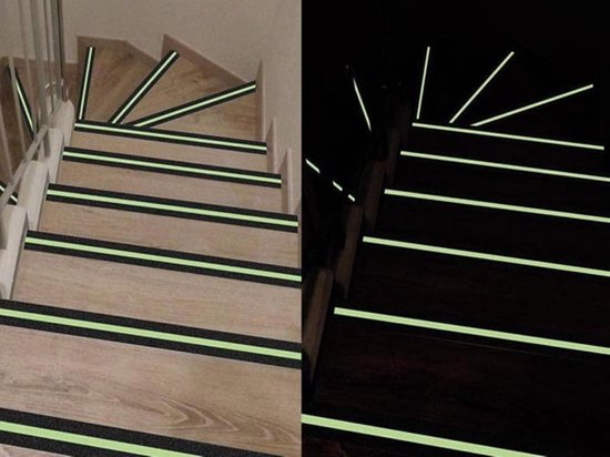 Perel Bande antidérapante avec bande phosphorescente 5 m x 5 cm, pour l'intérieur et l'extérieur, noir/vert