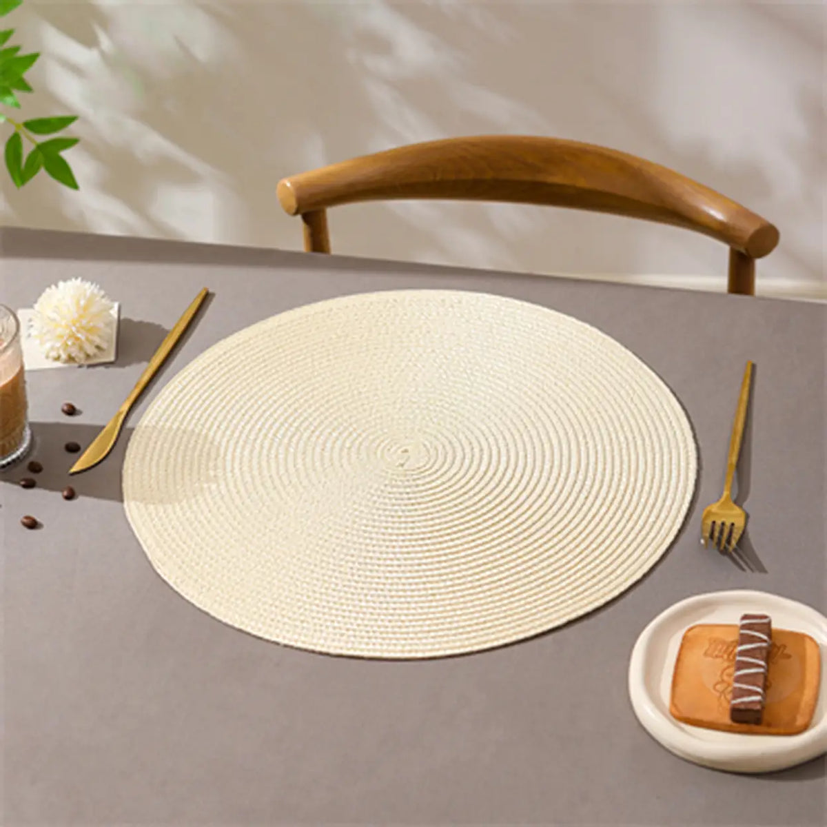Sets de table ronds tressés - Lot de 6 - Lavables - Ø 38,1 cm - Beige
