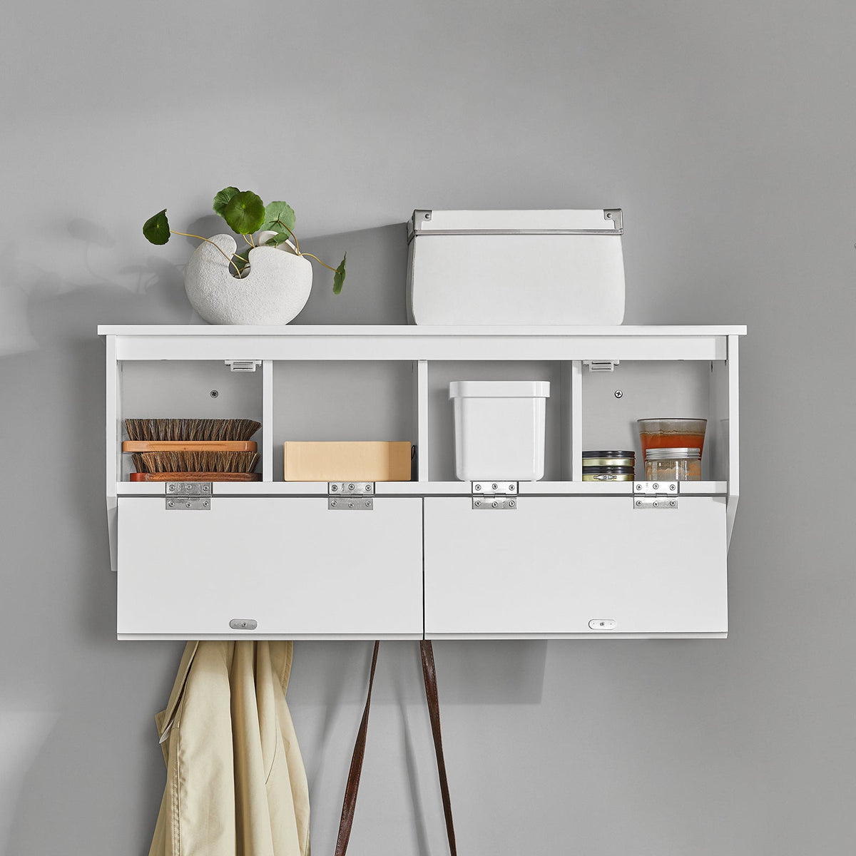 SoBuy Porte-manteau mural avec 2 portes et 5 crochets doubles - 78x20x30 cm - Max. 25KG - Blanc