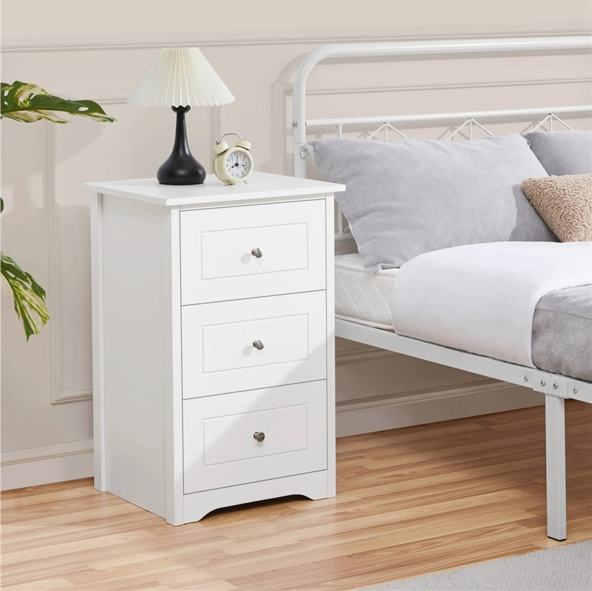 Table de chevet Yaheetech à 3 tiroirs - À placer à côté de votre lit à sommier - 48 x 40 x 73,5 cm - Blanc