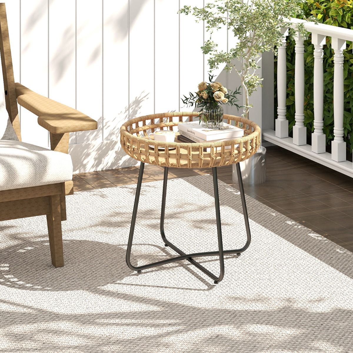 Ensemble Coast de 2 tables basses rondes - Rotin tressé à la main - Piètement en métal - Marron et noir
