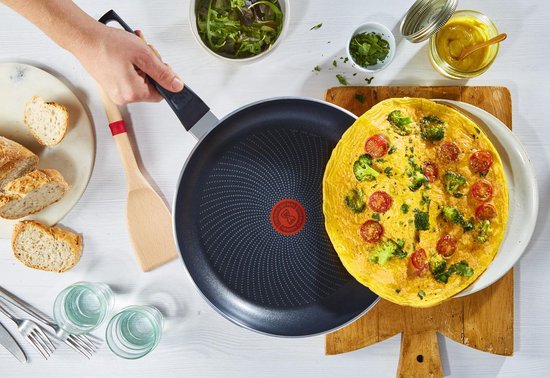 Poêle Tefal Start'easy 24 cm - Sans PFOA - Convient à toutes les sources de chaleur