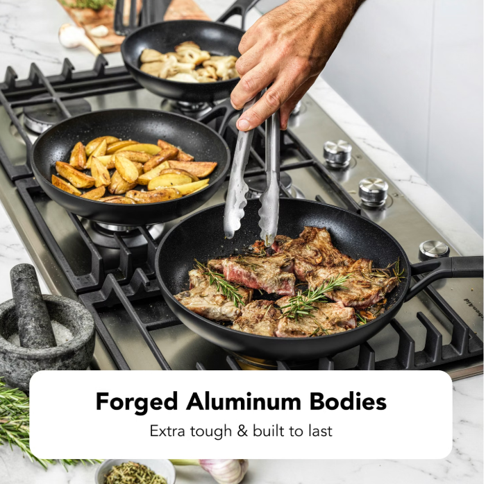 Lot de 3 poêles KitchenAid Classic Forged de 20, 24 et 28 cm – Noir – Aluminium anodisé
