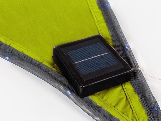 Toile d'ombrage Perel avec 107 LED, hydrofuge, 3,6 x 3,6 x 3,6 m, 160 g/m², IP44, énergie solaire, polyester, forme triangulaire, vert citron