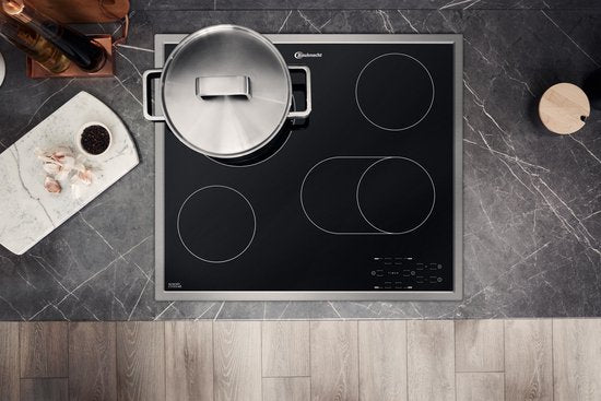 Plaque de cuisson vitrocéramique Bauknecht CTAR 9642 IN avec fonction Booster