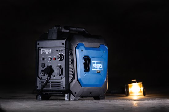 Générateur à essence Scheppach SG3500i - 3 500 W - Générateur à onduleur - 4,8 pk - Générateur avec 2 prises 230 V, 1 prise 12 V et 2 ports USB - Générateur électrique à essence