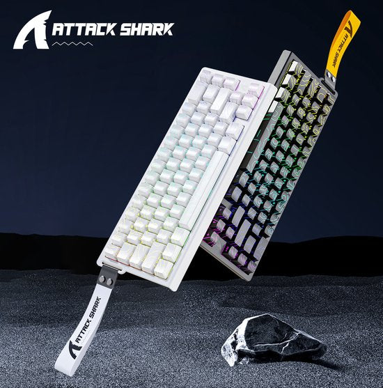 ATTACK SHARK X68HE - Clavier gaming filaire à commutateurs magnétiques - 66 touches - Touches PBT imprimées sur le côté - RGB - Lanière décorative - 8 kHz - 0,01 mm RT - 0,125 ms - Moonlit Night