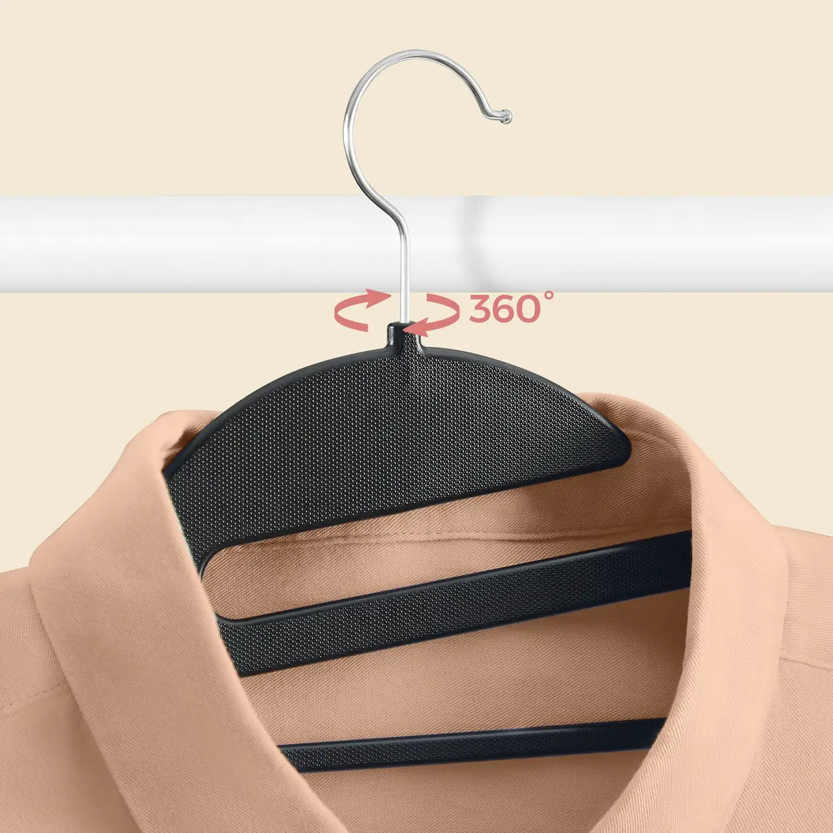 Lot de 50 cintres en plastique Ochama – Noirs, longueur 41,5 cm, profil ultra-fin de 0,5 cm – Ouverture en forme de U pour une utilisation facile, antidérapants, peu encombrants, avec crochet pivotant à 360°