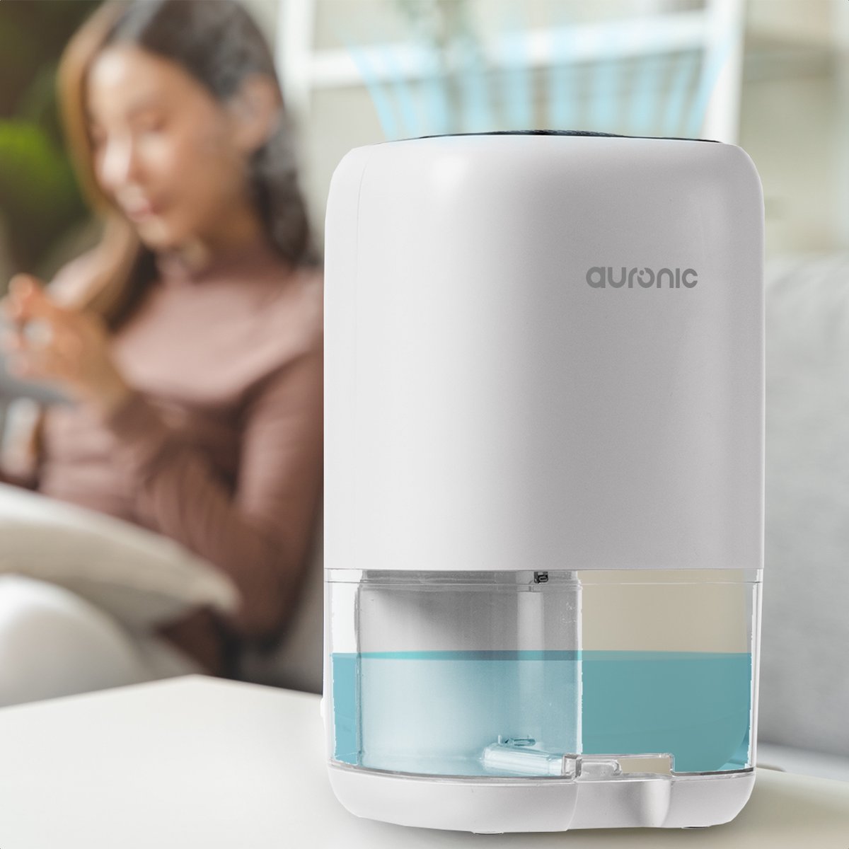 Déshumidificateur Auronic – Réservoir de 1 L, 450 ml par jour, 40 W – 25,6 x 15 x 15 cm – Blanc