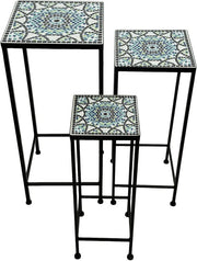 AXI Eline Table d'appoint carrée à motif mosaïque multicolore - Lot de 3 pièces – Tables d'appoint – Différentes dimensions – Aspect mosaïque – Incrustée de carreaux de céramique – Pour l'intérieur, le jardin, la terrasse et le balcon