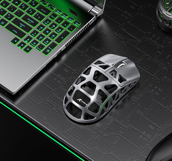 ATTACK SHARK R3 - Souris gaming sans fil - PAW3395 - Ultralégère (46 g) - Filaire/2,4 GHz/BT 5.1 - 26 000 DPI - Alliage de magnésium