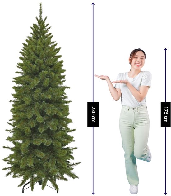 Triumph Tree Bristlecone Fir Pilar - Sapin de Noël étroit pour petits espaces - Décoration de Noël au charme imposant - Sapin artificiel avec 752 branches de sapin - H 230 x Ø 94 cm - Vert