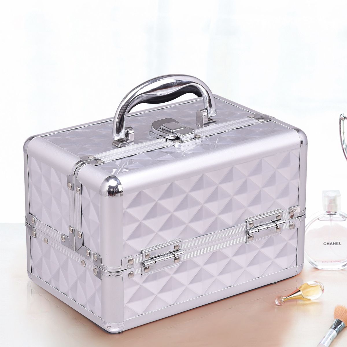 Trousse de maquillage Coast - portable et professionnelle - avec miroir et compartiments réglables - argentée