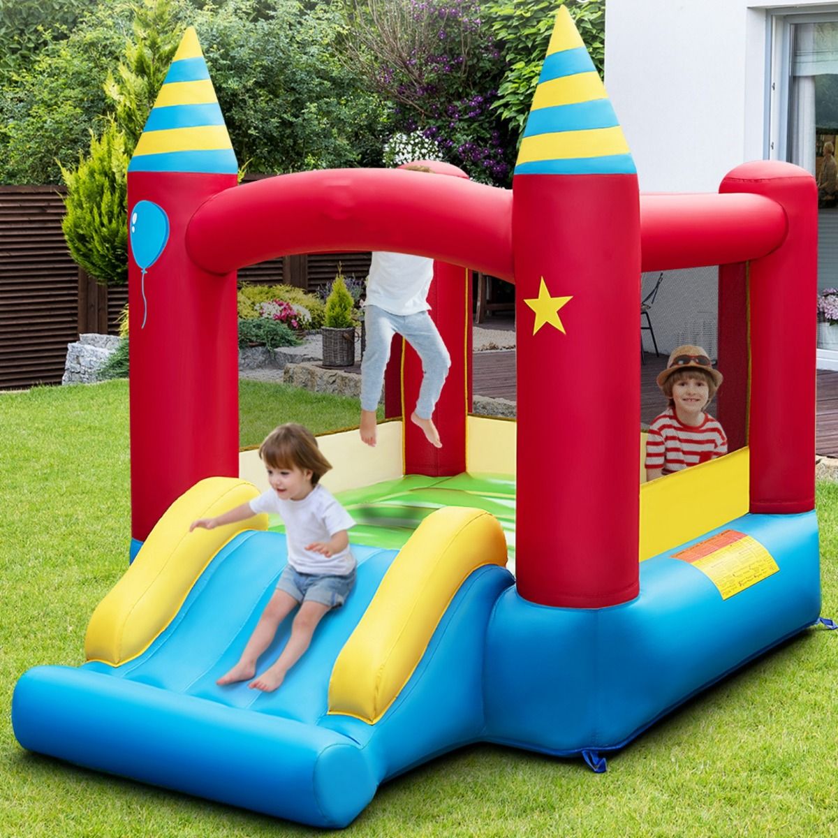 Château gonflable Coast avec toboggan - souffleur inclus - utilisable à l'intérieur comme à l'extérieur - 260 x 190 x 205 cm