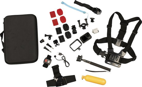 Une ActionCam Ultra HD (4K) à double écran, livrée avec un étui regorgeant d'accessoires