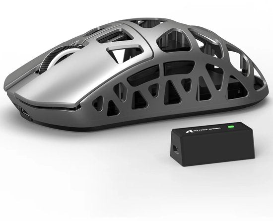 ATTACK SHARK R3 - Souris gaming sans fil - PAW3395 - Ultralégère (46 g) - Filaire/2,4 GHz/BT 5.1 - 26 000 DPI - Alliage de magnésium