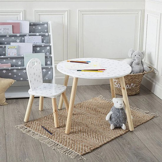 Chaise haute blanche à motifs